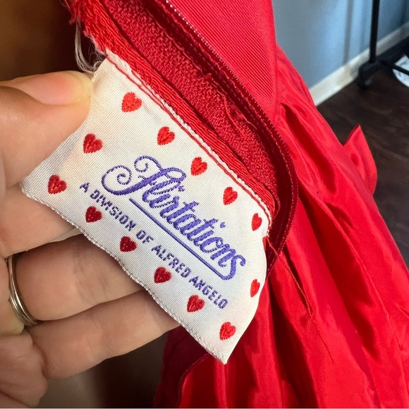 Vintage Alfred Angelo Flirtations Red Southern Belle Lace Tiered Prom Dress - Picture 13 of 14